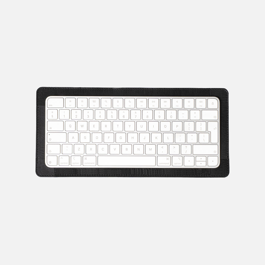 Full-Grain Leather Tray for Magic Keyboard