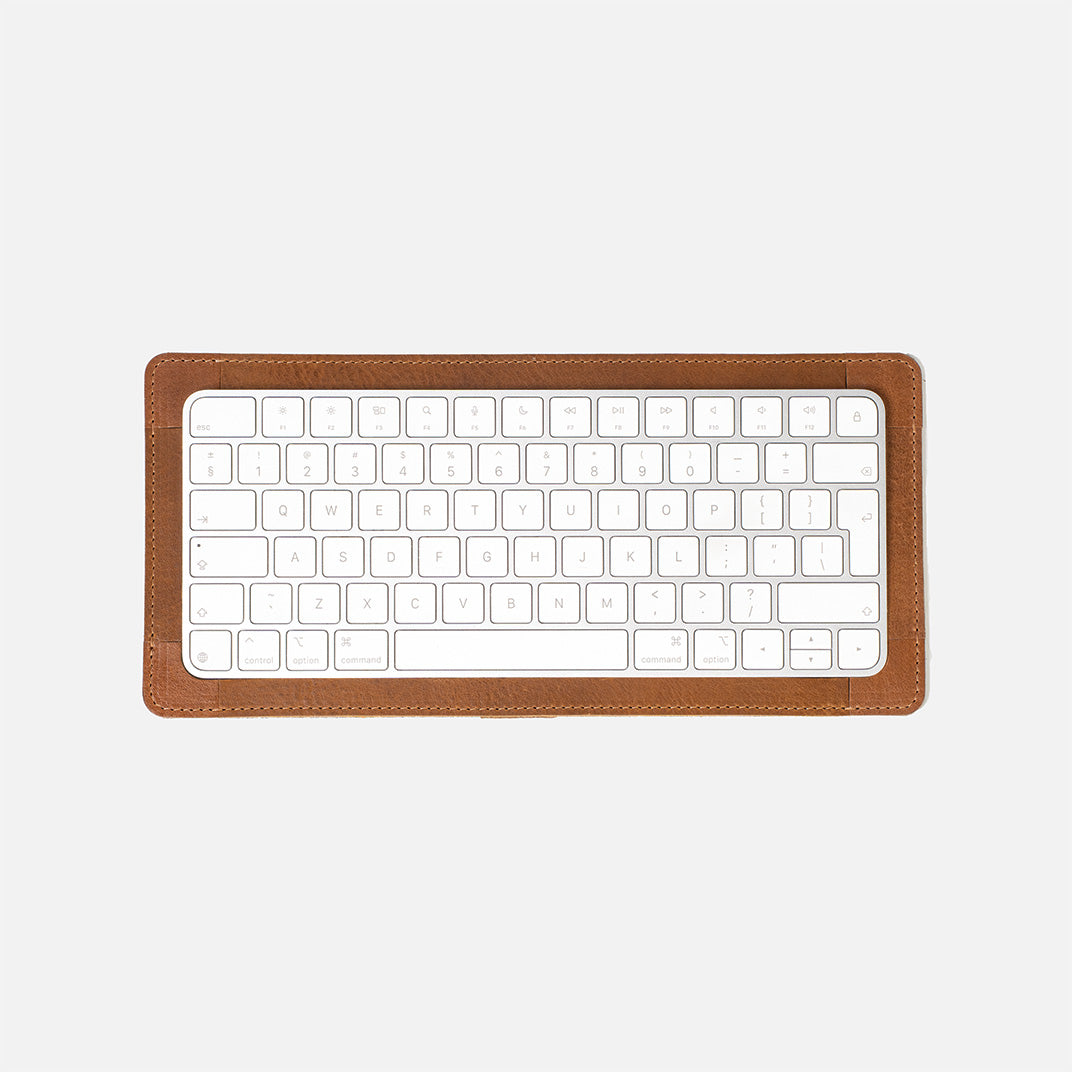 Full-Grain Leather Tray for Magic Keyboard