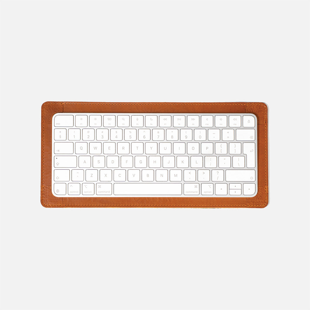 Full-Grain Leather Tray for Magic Keyboard